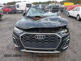 2022 Audi Q5 S line Premium Plus with VIN WA1EAAFY9N2014801, listed as a IAAI auction lot 41307467 with 1 mi miles. Bid and sale history available at carsss.com. Image 12.