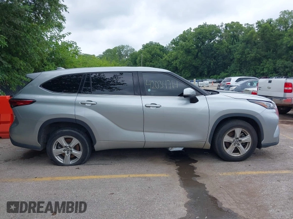 2020 Toyota Highlander LE with VIN 5TDZZRAH6LS027761, listed as a IAAI auction lot 42034714 with 90,546 mi miles and . Bid and sale history available at DreamBid. Image 13.
