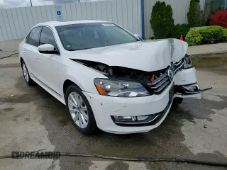 2013 Volkswagen Passat SEL Premium z VIN 1VWCH7A30DC039521, wystawiony jako Copart lot #56795935 z przebiegiem 127 052 mil mil oraz Nie do naprawy • Non repairable. Historia ofert i sprzedaży dostępna na DreamBid. Obrazek 13.