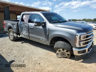 2024 Ford Super Duty F-250 SRW XL with VIN 1FT8W2BT3RED59377, listed as a Copart auction lot 71638304 with 17,580 mi miles and Salvage Title. Bid and sale history available at carsss.com. Image 4.