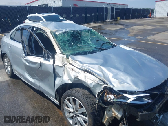 2013 Volkswagen Jetta SE с VIN 3VWDX7AJXDM455340, выставлен на аукционе IAAI как лот 42198360 с пробегом 31 024 миль миль и . История ставок и продаж доступна на DreamBid. Изображение 6.