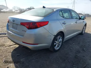 2012 Kia Optima EX with VIN 5XXGN4A72CG010664, listed as a IAAI auction lot 41824532 with 154,707 mi miles. Bid and sale history available at carsss.com. Image 4.