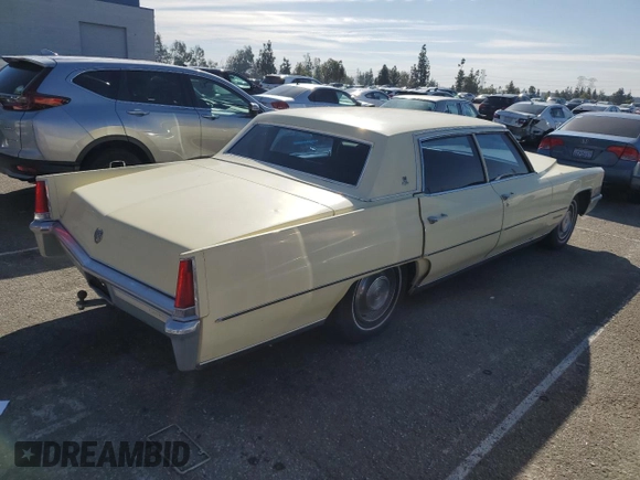 1969 Cadillac Fleetwood z VIN P9296258, wystawiony jako Copart lot #44472325 z przebiegiem 45 798 mil mil oraz Czysty tytuł • Clean title. Historia ofert i sprzedaży dostępna na DreamBid. Obrazek 3.