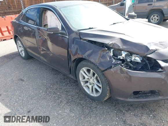 2015 Chevrolet Malibu LT with VIN 1G11C5SL5FF211421, listed as a IAAI auction lot 42154080 with 275,152 mi miles and . Bid and sale history available at DreamBid. Image 6.