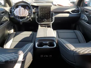 2024 GMC Acadia AWD Denali z VIN 1GKENRKS5RJ238996, wystawiony jako Copart lot #44178065 z przebiegiem 922 mil mil oraz Szkoda całkowita • Salvage title. Historia ofert i sprzedaży dostępna na DreamBid. Obrazek 8.