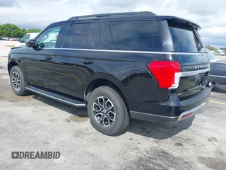 2022 Ford Expedition XLT with VIN 1FMJU1JT9NEA67323, listed as a IAAI auction lot 41628599 with 34,513 mi miles. Bid and sale history available at carsss.com. Image 3.