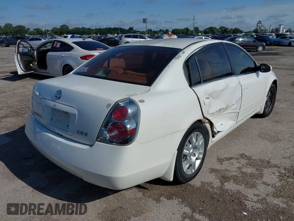 2005 Nissan Altima S z VIN 1N4AL11D35C316913, wystawiony jako IAAI lot #42304207 z przebiegiem 181 342 mil mil oraz . Historia ofert i sprzedaży dostępna na DreamBid. Obrazek 4.