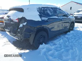 2022 GMC Terrain AT4 with VIN 3GKALYEV0NL258113, listed as a IAAI auction lot 41202956 with 22,982 mi miles and . Bid and sale history available at DreamBid. Image 4.