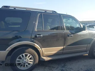 2014 Ford Expedition XLT z VIN 1FMJU1H5XEEF45837, wystawiony jako IAAI lot #41685555 z przebiegiem 99 229 mil mil oraz . Historia ofert i sprzedaży dostępna na DreamBid. Obrazek 12.