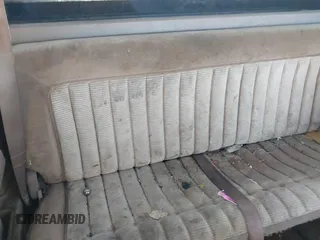 1994 GMC Sierra 1500 z VIN 2GTEK19K3R1550658, wystawiony jako IAAI lot #41789683 z przebiegiem 322 572 mil mil oraz . Historia ofert i sprzedaży dostępna na DreamBid. Obrazek 8.
