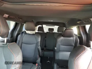 2022 Toyota Sienna XSE with VIN 5TDXRKEC9NS133380, listed as a Copart auction lot 43124635 with 31,600 mi miles and Non repairable. Bid and sale history available at DreamBid. Image 10.