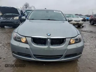 2008 BMW 3 Series 328xi z VIN WBAVC93568K040752, wystawiony jako Copart lot #45042605 z przebiegiem 162 092 mil mil oraz Czysty tytuł • Clean title. Historia ofert i sprzedaży dostępna na DreamBid. Obrazek 5.