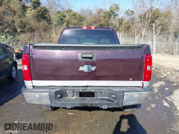2008 Chevrolet Silverado 1500 with VIN 2GCFK19Y081135708, listed as a IAAI auction lot 41305057 with 206,468 mi miles and . Bid and sale history available at DreamBid. Image 16.