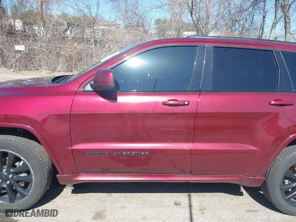 2019 Jeep Grand Cherokee Laredo E with VIN 1C4RJFAG5KC709947, listed as a IAAI auction lot 41786170 with 79,398 mi miles. Bid and sale history available at carsss.com. Image 14.