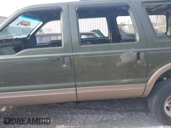 2005 Ford Excursion Eddie Bauer z VIN 1FMSU45P05ED43696, wystawiony jako IAAI lot #41674430 z przebiegiem Nie podano mil oraz . Historia ofert i sprzedaży dostępna na DreamBid. Obrazek 13.
