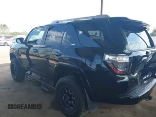 2018 Toyota 4Runner SR5 with VIN JTEBU5JR0J5607121, listed as a IAAI auction lot 42042949 with 156,625 mi miles and . Bid and sale history available at DreamBid. Image 3.