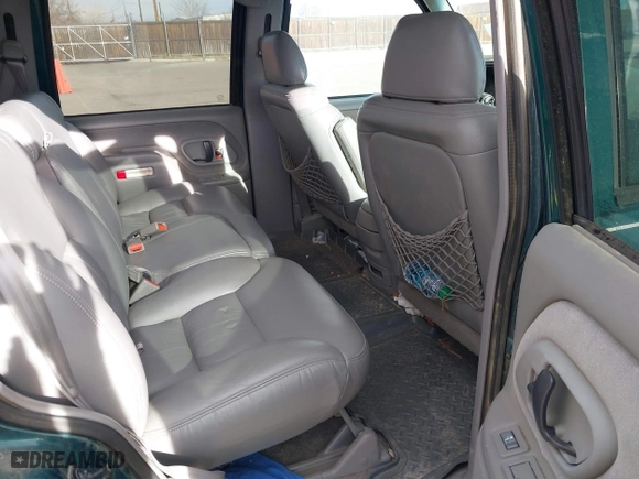 1995 Chevrolet Tahoe with VIN 1GNEK13K7SJ396709, listed as a IAAI auction lot 41776923 with 183,877 mi miles. Bid and sale history available at carsss.com. Image 8.