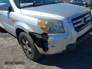 2007 Honda Pilot EX-L with VIN 2HKYF18597H514837, listed as a IAAI auction lot 41800365 with 194,341 mi miles. Bid and sale history available at carsss.com. Image 6.