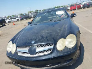 2003 Mercedes-Benz SL 500 z VIN WDBSK75F73F013272, wystawiony jako IAAI lot #42428315 z przebiegiem Nie podano mil oraz . Historia ofert i sprzedaży dostępna na DreamBid. Obrazek 6.