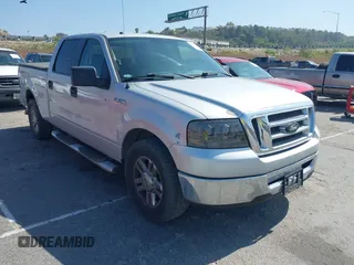 2008 Ford F-150 XLT with VIN 1FTPW12V08KB19646, listed as a IAAI auction lot 42162216 with 173,759 mi miles. Bid and sale history available at carsss.com. Image 1.
