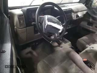 2004 Jeep Wrangler X z VIN 1J4FA39S64P789243, wystawiony jako Copart lot #56286185 z przebiegiem Nie podano mil oraz Nie do naprawy • Non repairable. Historia ofert i sprzedaży dostępna na DreamBid. Obrazek 8.
