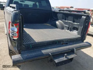 2005 Ford F-150 XLT with VIN 1FTRW12W25FB67686, listed as a IAAI auction lot 41530898 with 162,664 mi miles. Bid and sale history available at carsss.com. Image 6.