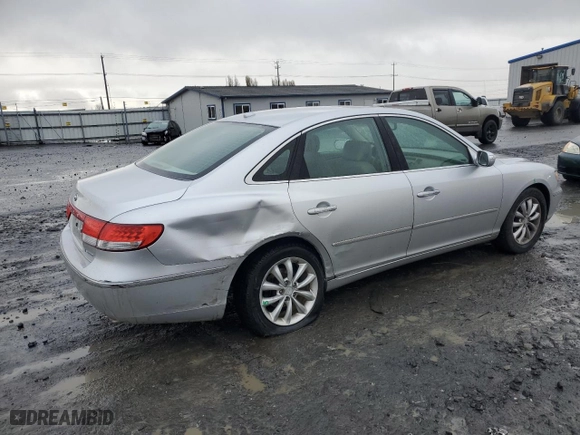 2007 Hyundai Azera SE with VIN KMHFC46F47A202070, listed as a Copart auction lot 80811434 with 98,692 mi miles and Salvage Title. Bid and sale history available at carsss.com. Image 3.