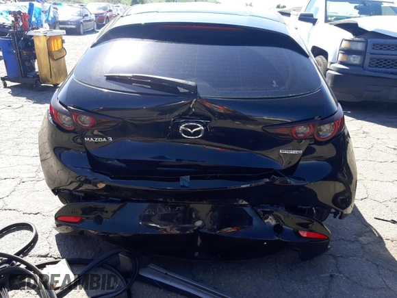 2021 Mazda Mazda3 Hatchback Select with VIN JM1BPAKLXM1327216, listed as a Copart auction lot 46096673 with 21,398 mi miles. Bid and sale history available at carsss.com. Image 6.