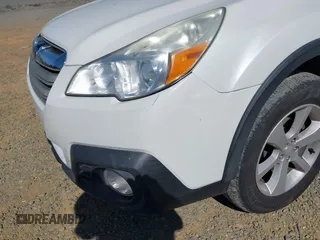 2013 Subaru Outback 2.5i Premium with VIN 4S4BRBCC9D3266732, listed as a IAAI auction lot 42146112 with 236,001 mi miles. Bid and sale history available at carsss.com. Image 6.