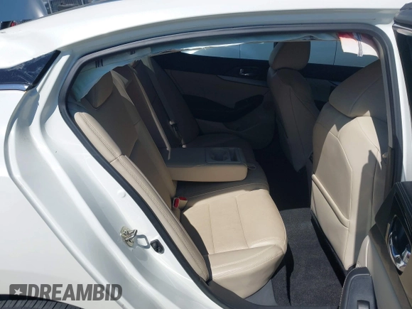 2016 Nissan Maxima 3.5 SV with VIN 1N4AA6AP8GC448226, listed as a IAAI auction lot 41887779 with 110,001 mi miles. Bid and sale history available at carsss.com. Image 8.