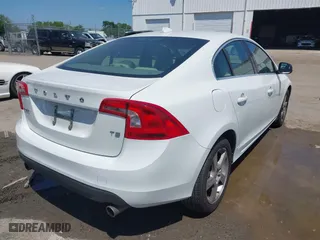 2013 Volvo S60 T5 Premier with VIN YV1612FS7D2197278, listed as a IAAI auction lot 42035502 with 113,484 mi miles. Bid and sale history available at carsss.com. Image 4.