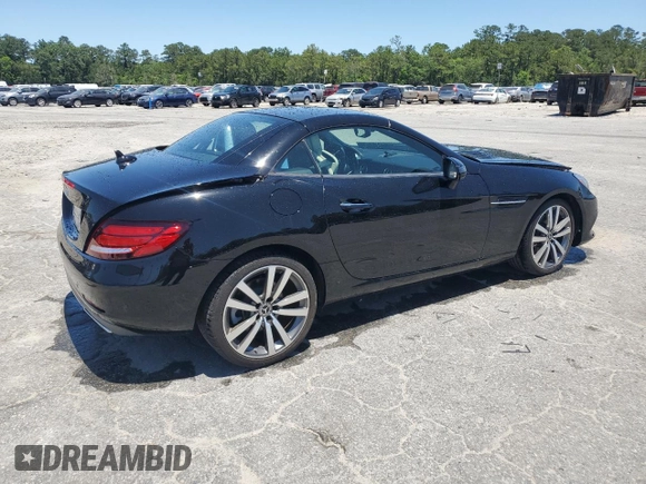 2019 Mercedes-Benz SLC 300 z VIN WDDPK3JA3KF160252, wystawiony jako Copart lot #57570755 z przebiegiem 6 471 mil mil oraz Szkoda całkowita • Salvage title. Historia ofert i sprzedaży dostępna na DreamBid. Obrazek 3.