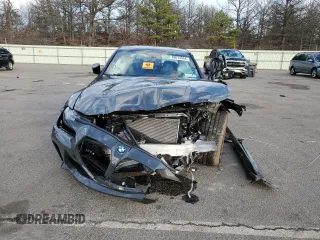 2025 BMW M3 Competition xDrive z VIN WBS33HJ05SFT92645, wystawiony jako Copart lot #86074964 z przebiegiem Nie podano mil oraz Szkoda całkowita • Salvage title. Historia ofert i sprzedaży dostępna na DreamBid. Obrazek 5.
