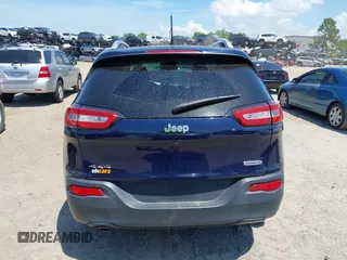 2016 Jeep Cherokee Latitude with VIN 1C4PJMCB5GW199103, listed as a IAAI auction lot 41929758 with 82,379 mi miles. Bid and sale history available at carsss.com. Image 16.