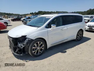 2020 Chrysler Pacifica Limited with VIN 2C4RC1GG1LR197410, listed as a Copart auction lot 65226535 with 54,710 mi miles and Salvage title. Bid and sale history available at DreamBid. Image 1.
