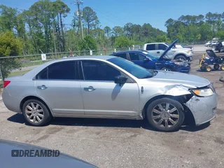 2011 Lincoln MKZ with VIN 3LNHL2GC6BR764892, listed as a IAAI auction lot 42061202 with 160,697 mi miles. Bid and sale history available at carsss.com. Image 13.