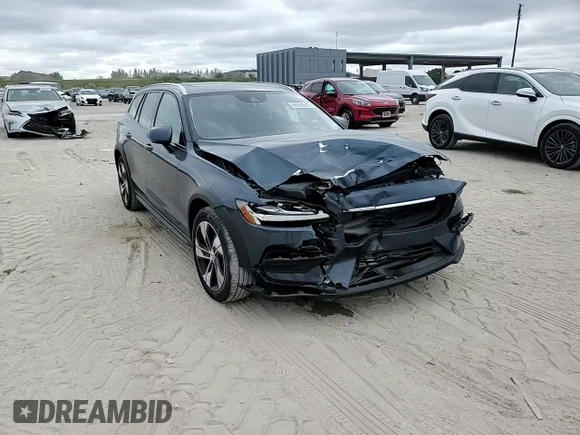 2020 Volvo V60 z VIN YV4102WK5L1030373, wystawiony jako Copart lot #88530625 z przebiegiem 37 296 mil mil oraz Nie do naprawy • Non repairable. Historia ofert i sprzedaży dostępna na DreamBid. Obrazek 11.