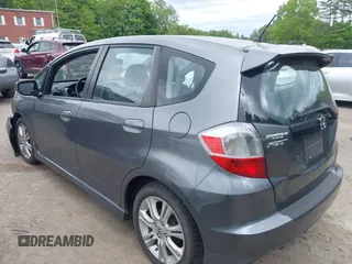 2011 Honda Fit Sport z VIN JHMGE8H53BS004872, wystawiony jako IAAI lot #42290323 z przebiegiem 145 685 mil mil oraz . Historia ofert i sprzedaży dostępna na DreamBid. Obrazek 3.