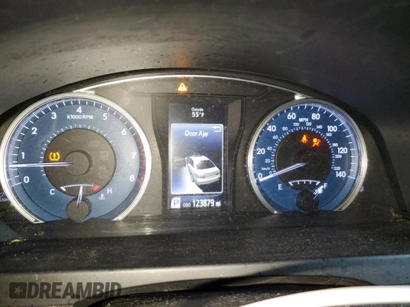 2015 Toyota Camry XLE with VIN 4T1BF1FK8FU011542, listed as a Copart auction lot 46673245 with 123,879 mi miles and Salvage Title. Bid and sale history available at carsss.com. Image 9.