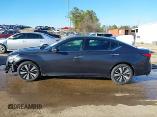 2019 Nissan Altima 2.5 SV with VIN 1N4BL4DV1KC128901, listed as a IAAI auction lot 41667874 with 174,350 mi miles. Bid and sale history available at carsss.com. Image 14.