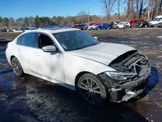2020 BMW 3 Series 330i xDrive with VIN 3MW5R7J08L8B24124, listed as a IAAI auction lot 41375124 with 90,989 mi miles. Bid and sale history available at carsss.com. Image 14.