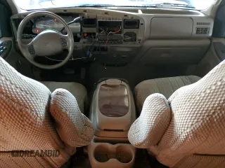 2002 Ford Excursion Limited с VIN 1FMNU42S32EB52470, выставлен на аукционе Copart как лот 47244495 с пробегом 218 302 миль миль и Списание • Salvage title. История ставок и продаж доступна на DreamBid. Изображение 8.