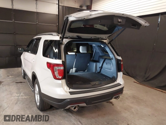 2018 Ford Explorer XLT with VIN 1FM5K7D89JGA54488, listed as a IAAI auction lot 42558280 with 56,106 mi miles and . Bid and sale history available at DreamBid. Image 3.