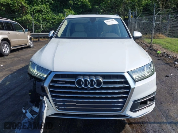 2017 Audi Q7 Premium Plus z VIN WA1LAAF74HD023137, wystawiony jako IAAI lot #42589949 z przebiegiem 75 860 mil mil oraz . Historia ofert i sprzedaży dostępna na DreamBid. Obrazek 12.
