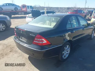 2007 Mercedes-Benz C 280 Luxury with VIN WDBRF92H87F909607, listed as a IAAI auction lot 41808604 with 235,520 mi miles and . Bid and sale history available at DreamBid. Image 4.
