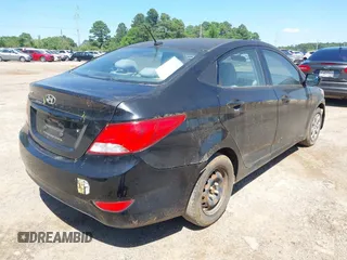 2017 Hyundai Accent SE z VIN KMHCT4AE8HU321550, wystawiony jako IAAI lot #41938309 z przebiegiem 132 016 mil mil oraz . Historia ofert i sprzedaży dostępna na DreamBid. Obrazek 4.