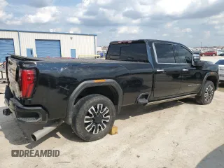 2024 GMC Sierra 3500HD Denali Ultimate z VIN 1GT49YEY6RF141959, wystawiony jako Copart lot #64583194 z przebiegiem 30 853 mil mil oraz Szkoda całkowita • Salvage title. Historia ofert i sprzedaży dostępna na DreamBid. Obrazek 3.