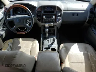 2001 Mitsubishi Montero Limited z VIN JA4MW51RX1J039534, wystawiony jako Copart lot #50329225 z przebiegiem 196 998 mil mil oraz Szkody całkowita. Historia ofert i sprzedaży dostępna na DreamBid. Obrazek 8.