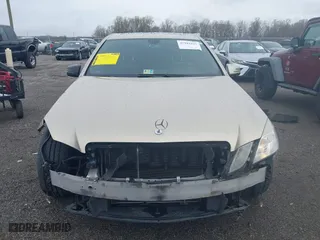 2010 Mercedes-Benz E-Class E 350 Luxury with VIN WDDHF8HB9AA098470, listed as a IAAI auction lot 41941947 with 227,267 mi miles. Bid and sale history available at carsss.com. Image 12.
