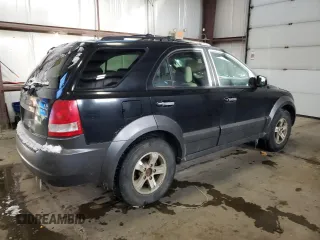 2004 Kia Sorento LX with VIN KNDJC733545287824, listed as a Copart auction lot 89375195 with 372,804 mi miles and Salvage Title. Bid and sale history available at carsss.com. Image 3.